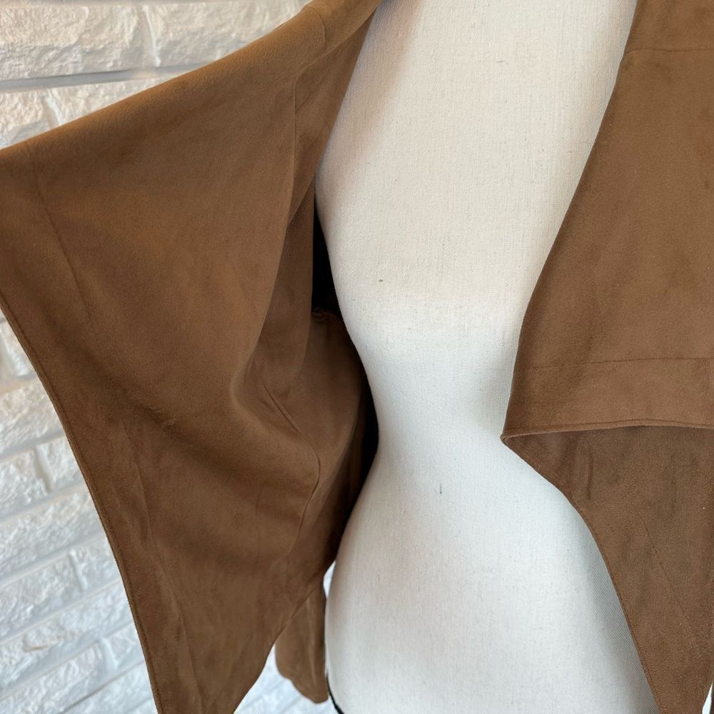 Accent Jacket - Picture 6 of 7